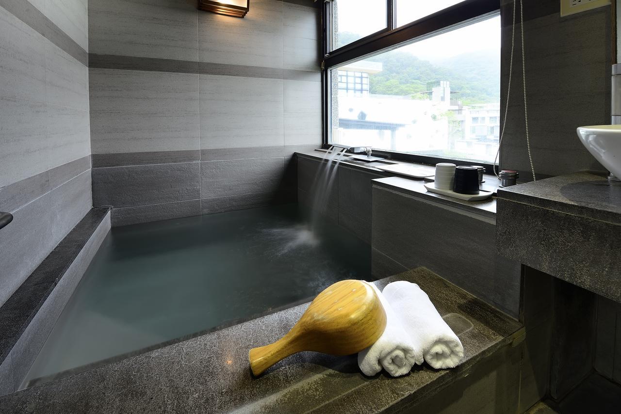 Bed and Breakfast 松語墅溫泉居 Pine Hot Spring Цзяосі Екстер'єр фото